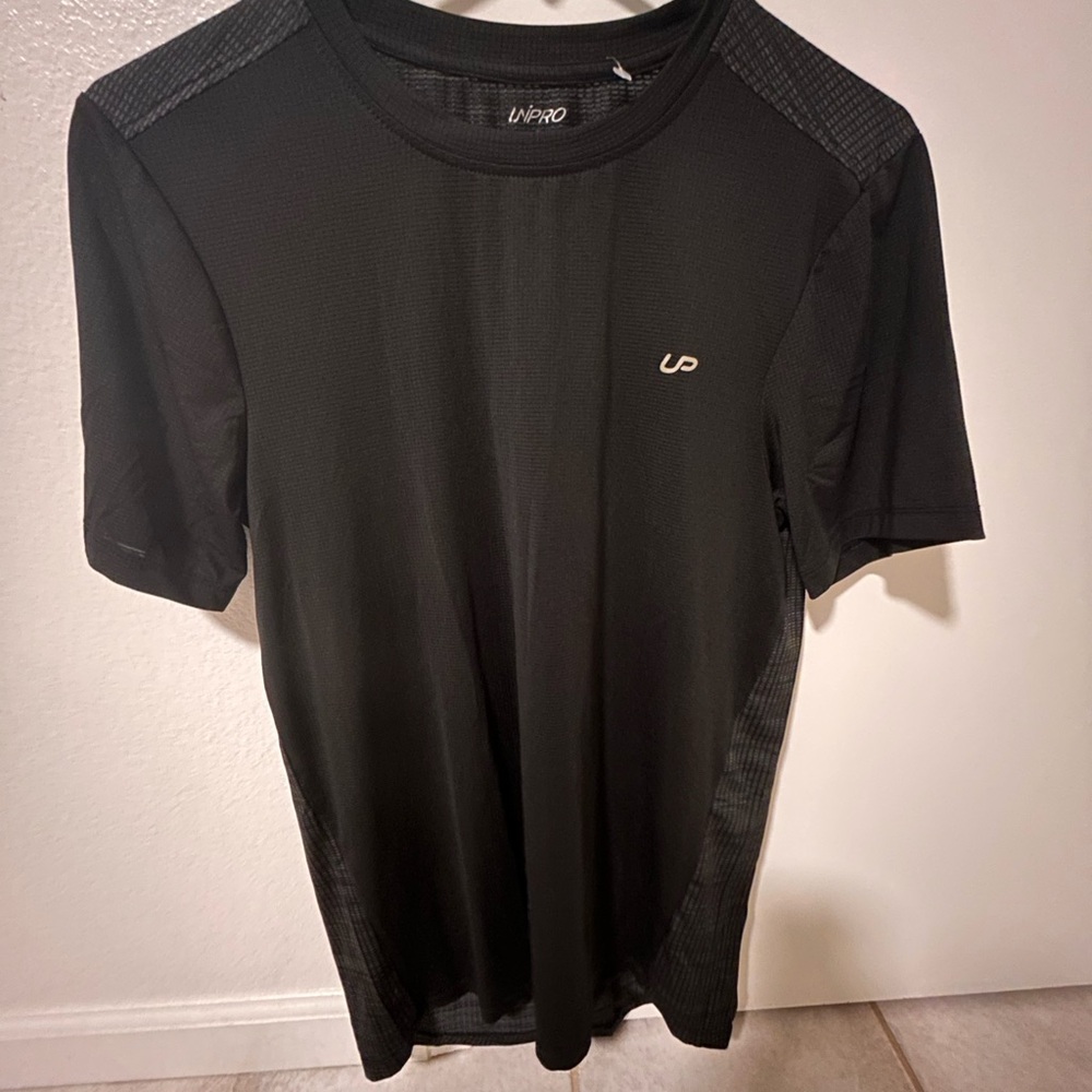 UNPRO Men's Black Athletic Tee